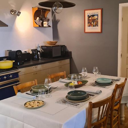 Apartamento Cocon Du Papillon A Lourmarin Exterior foto