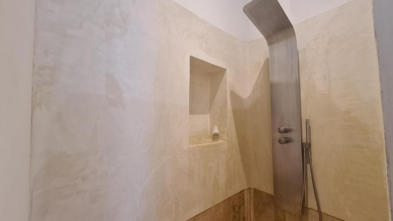 Apartamento Cocon Du Papillon A Lourmarin Exterior foto
